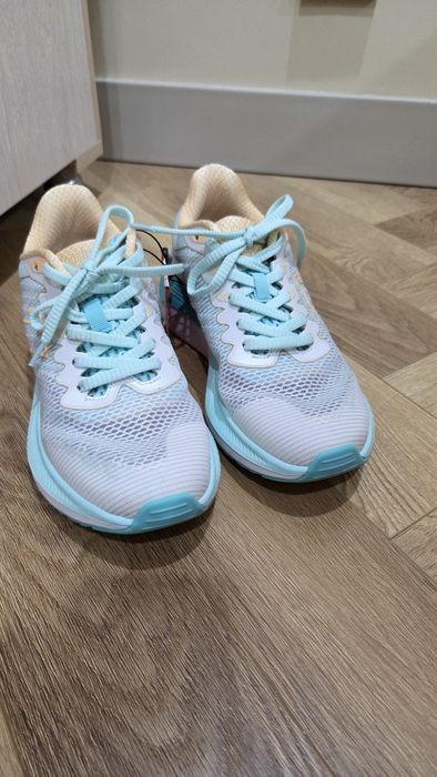 Кроссовки Etonic