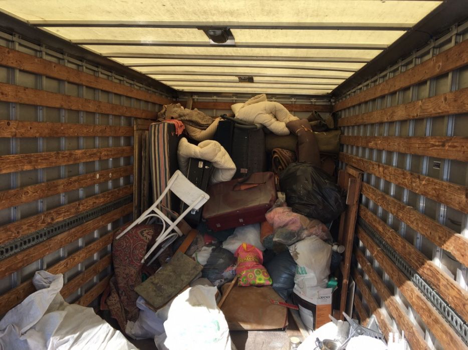 Изхвърляне на всякакви неща,мебели,стр. отпадъци, желязо /падащ борд/