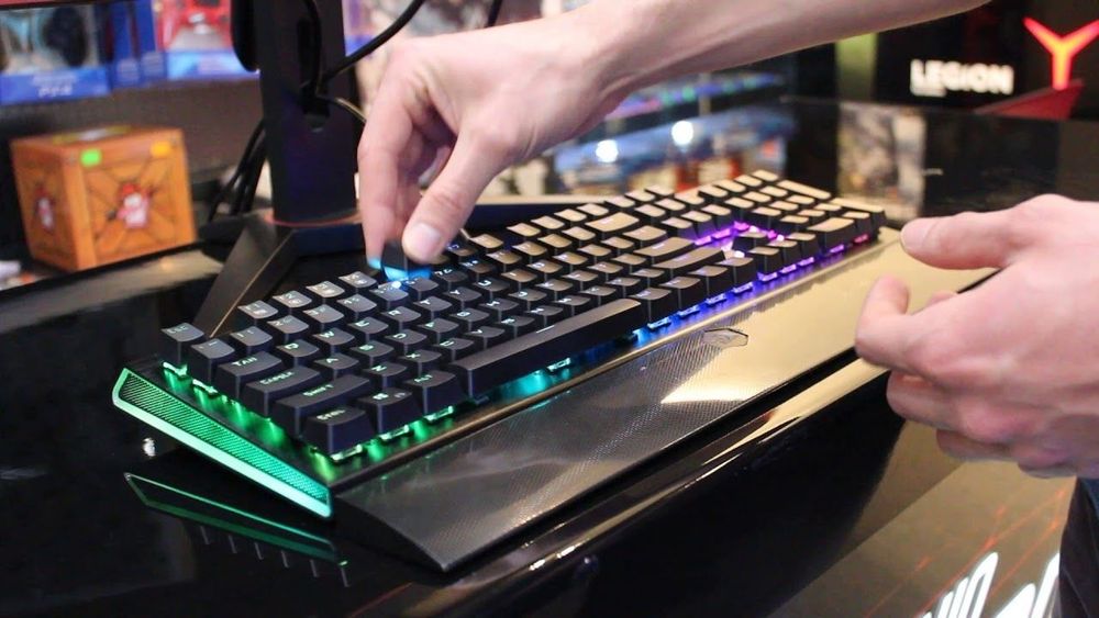 Redragon Aryaman RGB/Hot-Swap/Свитчи Blue Механическая Клавиатура