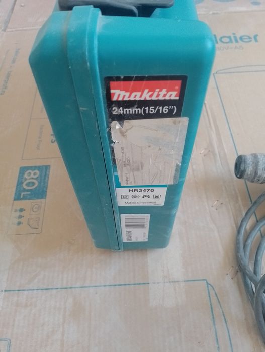Перфоратор Макита 2470