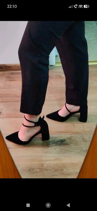 Pantofi cu Barete