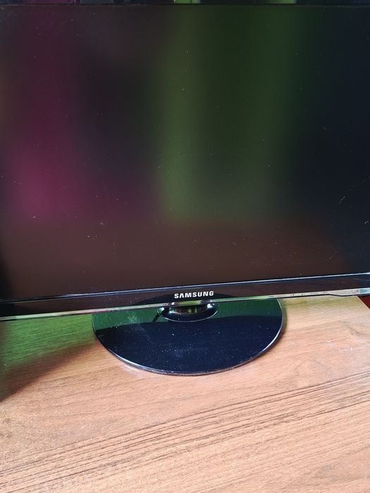 Продам компьютер и его стол кресло