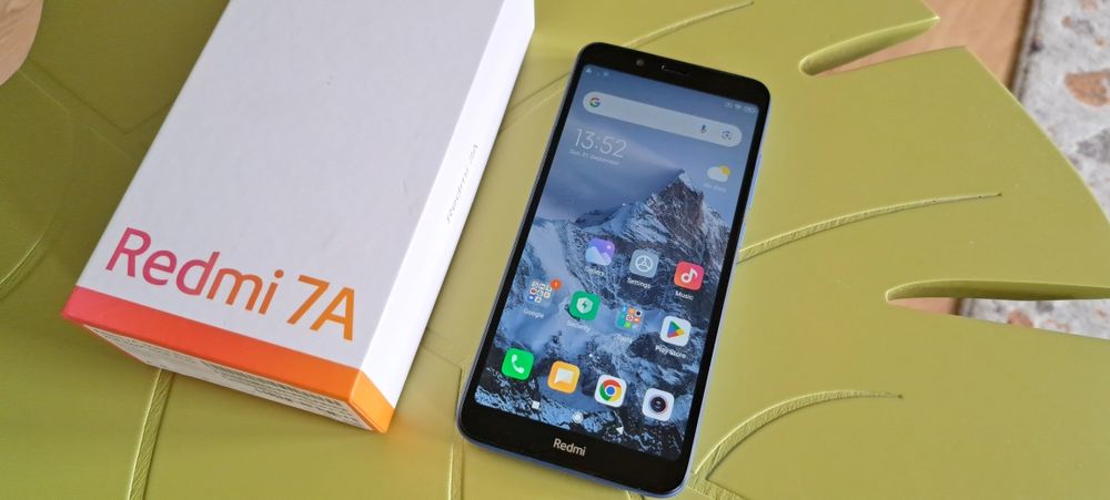Xiaomi Redmi 7A 5,4" чисто нов