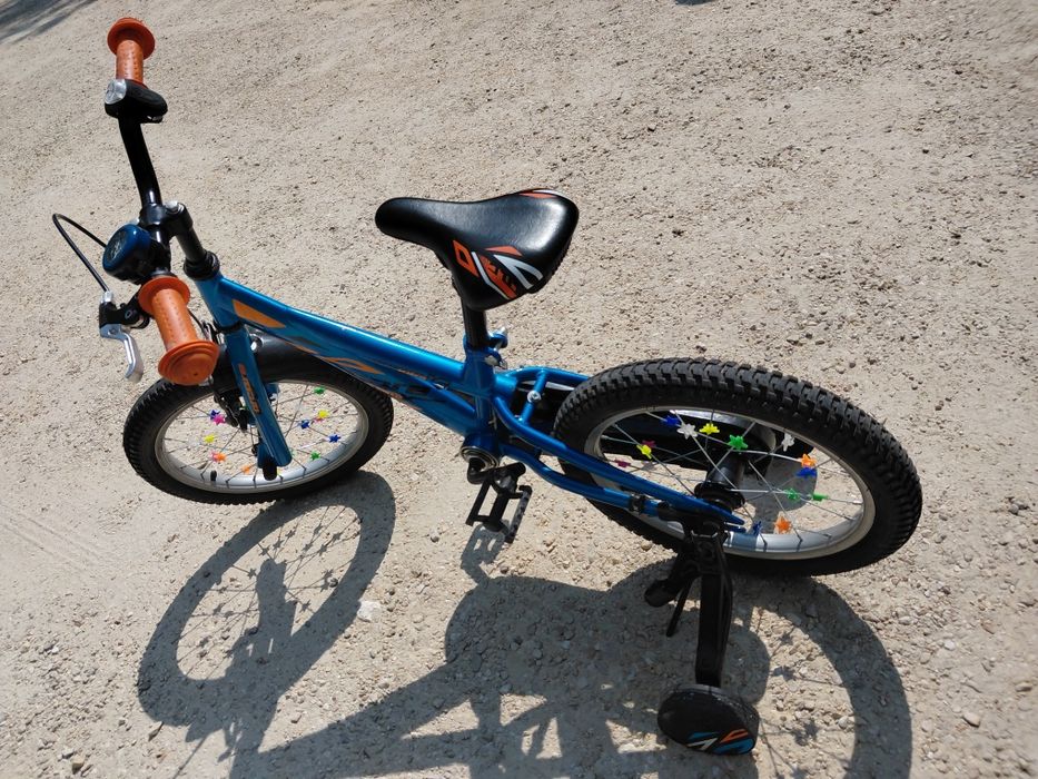 Vând bicicleta de copii