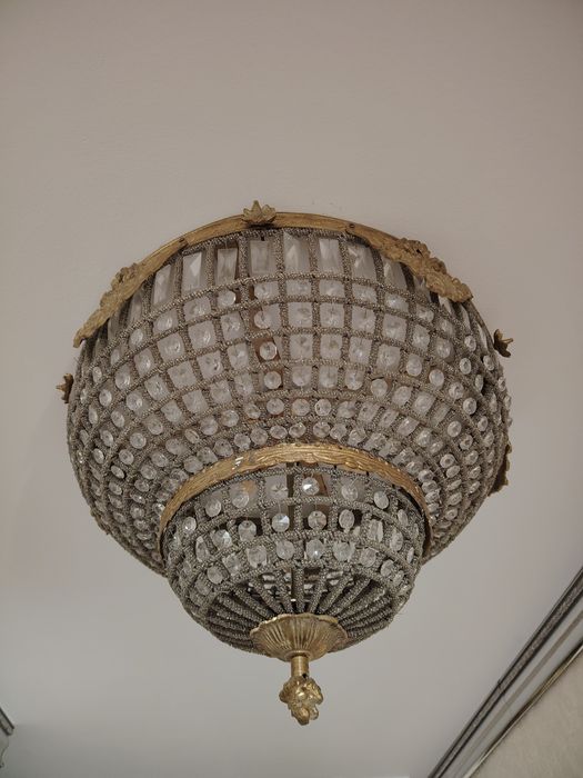 Superbă plafoniera de dimensiuni mari in stilul francez Empire cu elem