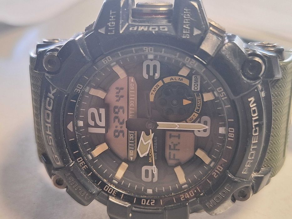 Часовник Casio GShock GG1000