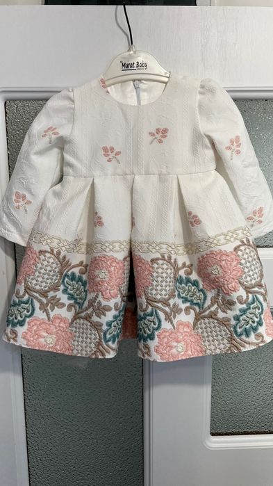 Рокли за мама и бебе Нови с етикет