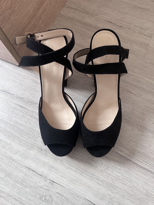 Елегантни черни сандали на платформа – №41