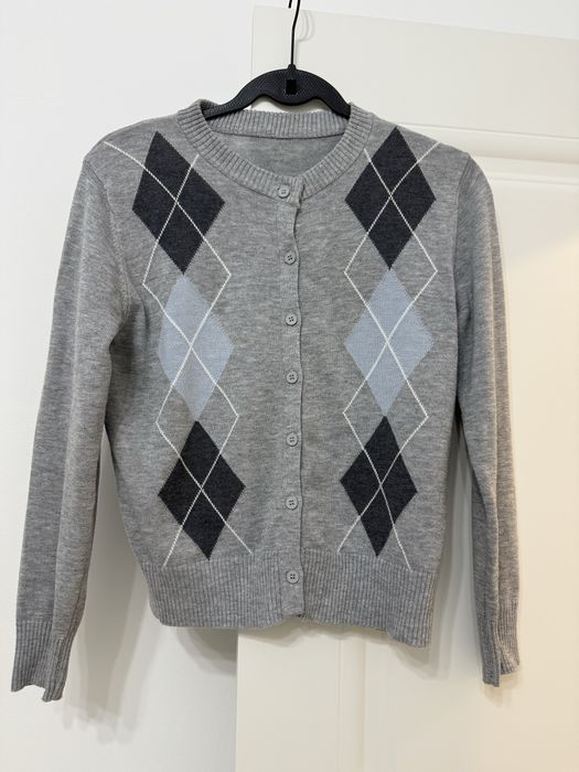 Стильные, базовые кофты