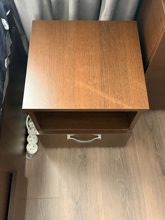 Set  de 2 noaptiere