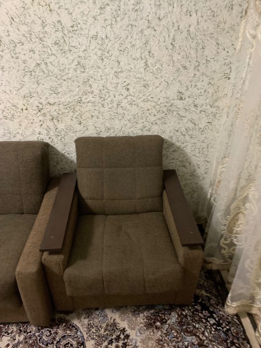 Хорошый диван и кресло