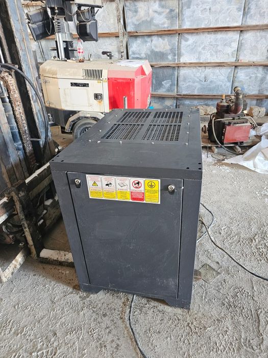 Винтовой компрессор CA-15
Тип: винтовой компрессор (стационарный, в ко