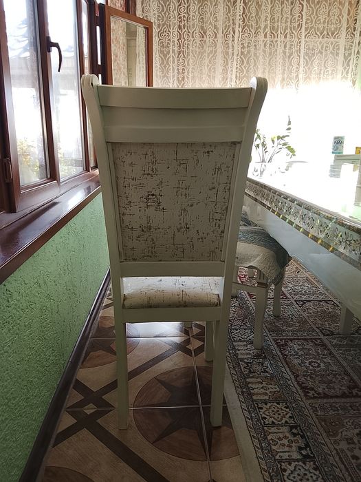 Продам стол со стульями! Срочно! Шымкент