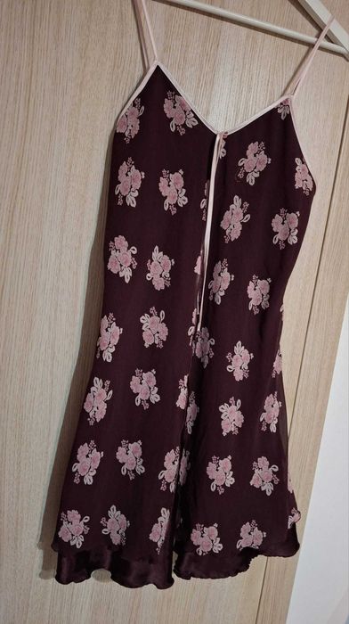 Rochie cu flori C&A