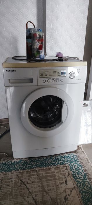 Стиральная машина Самсунг не рабочая на запчасти