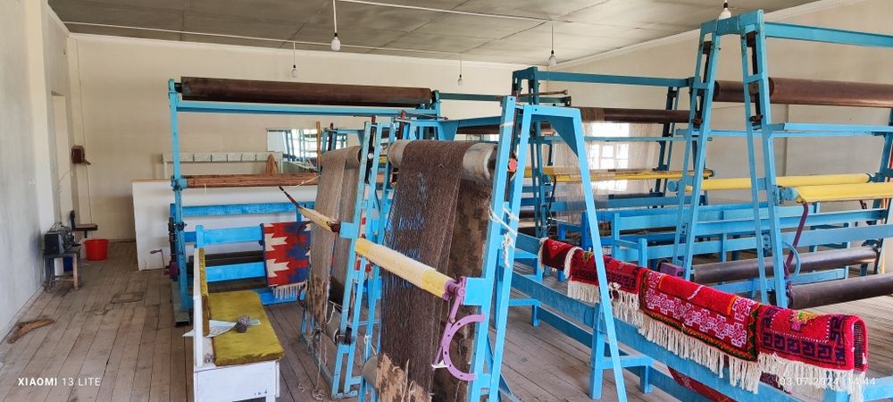 Гилам тўқиш станоклари