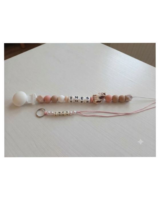 Suport pentru suzetă și breloc cu numele Ines -handmade
