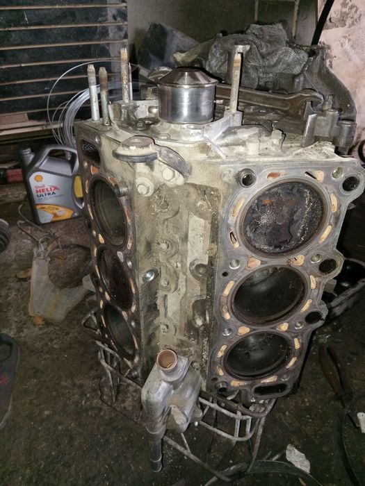 Тайота альфард Лексус 4вд заряженнйы блок