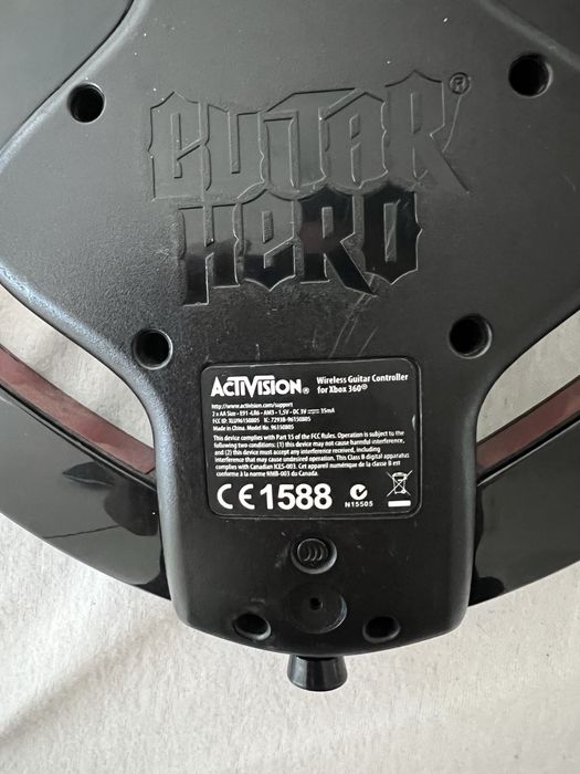 Китари Guitar Hero за Xbox 360