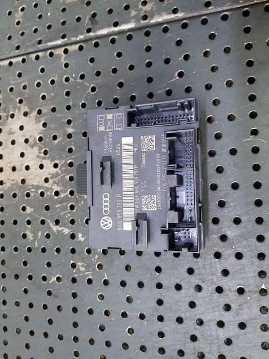 Modul calculator usa stanga fata audi q5 8r 8k0959793p