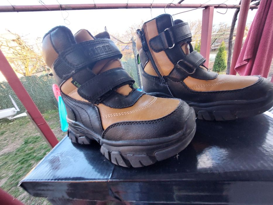 Ботуши за момче.