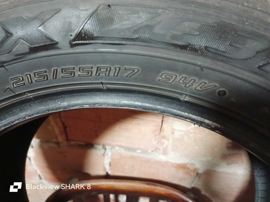 Автомобилни летни гуми 215/55/17 Falken
