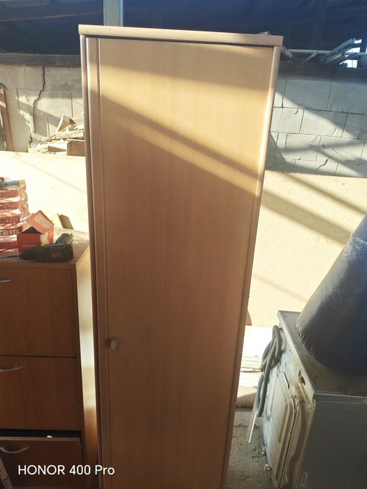 Продам 3 шкафа в среднем состоянии