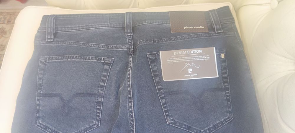 Нови мъжки дънки  Pierre Cardin W34/L32