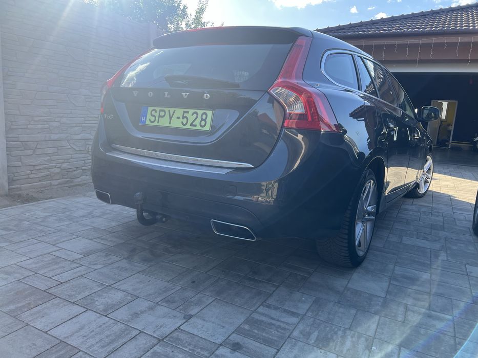 VOLVO V60 2015 — imagine 5