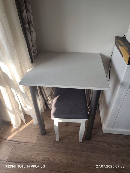 Мебели Малко употребявани