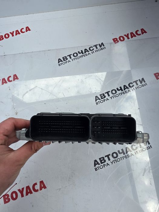 Чисто нов компютър Mercedes А 272 153 33 92

006 ME9.7 6 ZYL

153 33 92