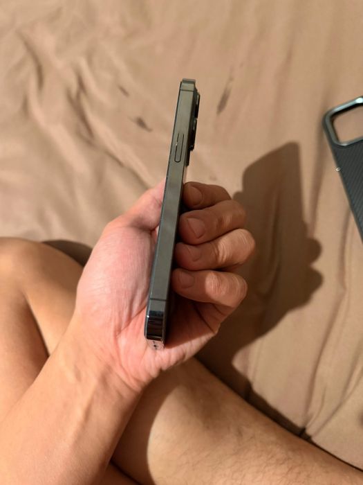 iPhone 13 pro 128 80% аккум