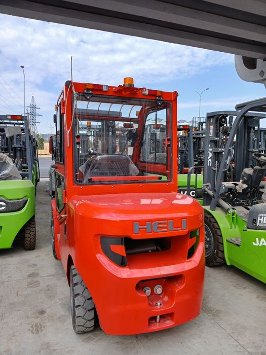 Дизельный Вилочный погрузчик с Кабиной 3.5 тонный HELI