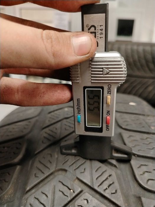 4бр. зимни гуми 255/45/19 Pirelli