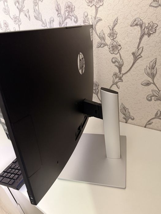 Продам Моноблок HP Europe ProOne 440 G9 AiO