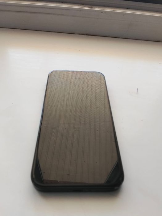 Продам Iphone 13