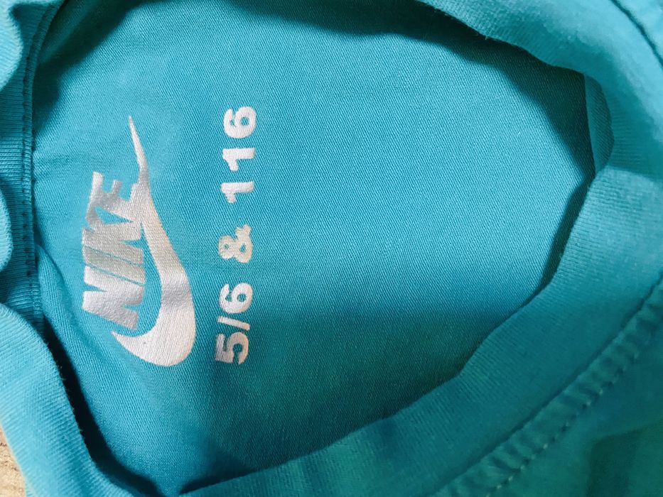 Нова тениска Nike