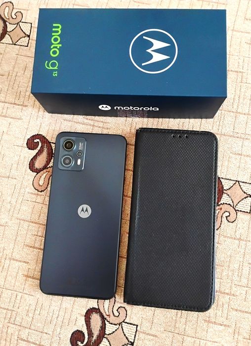 Продавам Motorola Moto G13