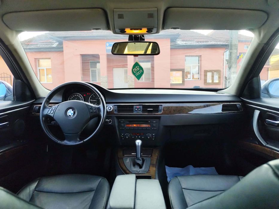 Bmw e91 320d 2006 automat