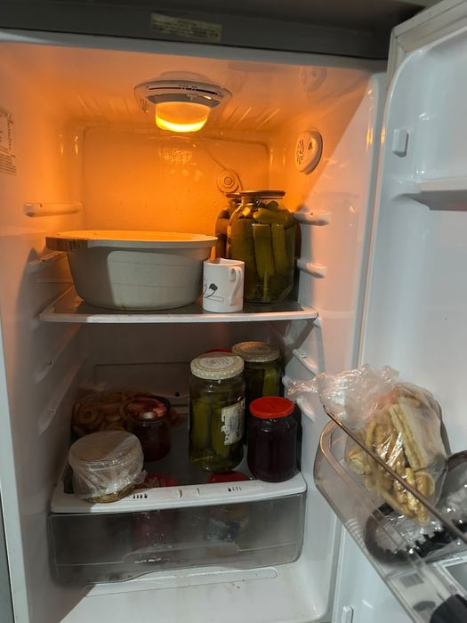 продам холодильник
