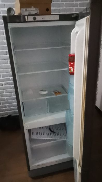 Холодильник Бирюса