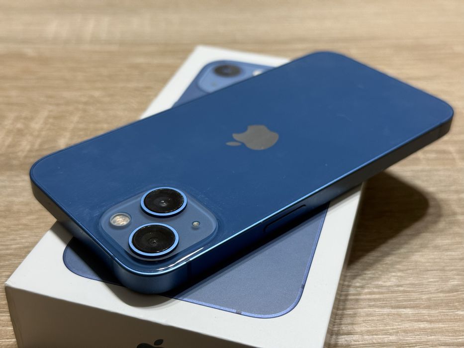 Iphone 13 albastru, 128Gb, in stare foarte buna