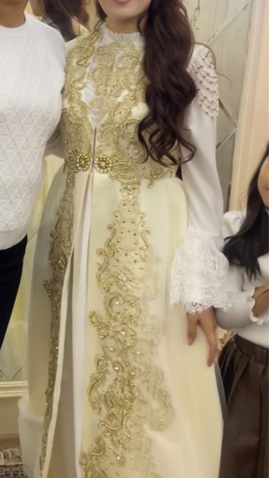 Ансамбль,двойка торжественная ,для прекрасных невест в семейной жизни