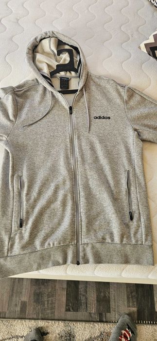 Горница на Адидас размер М