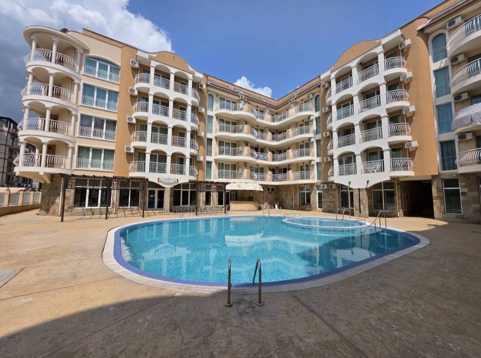 Просторен тристаен апартамент