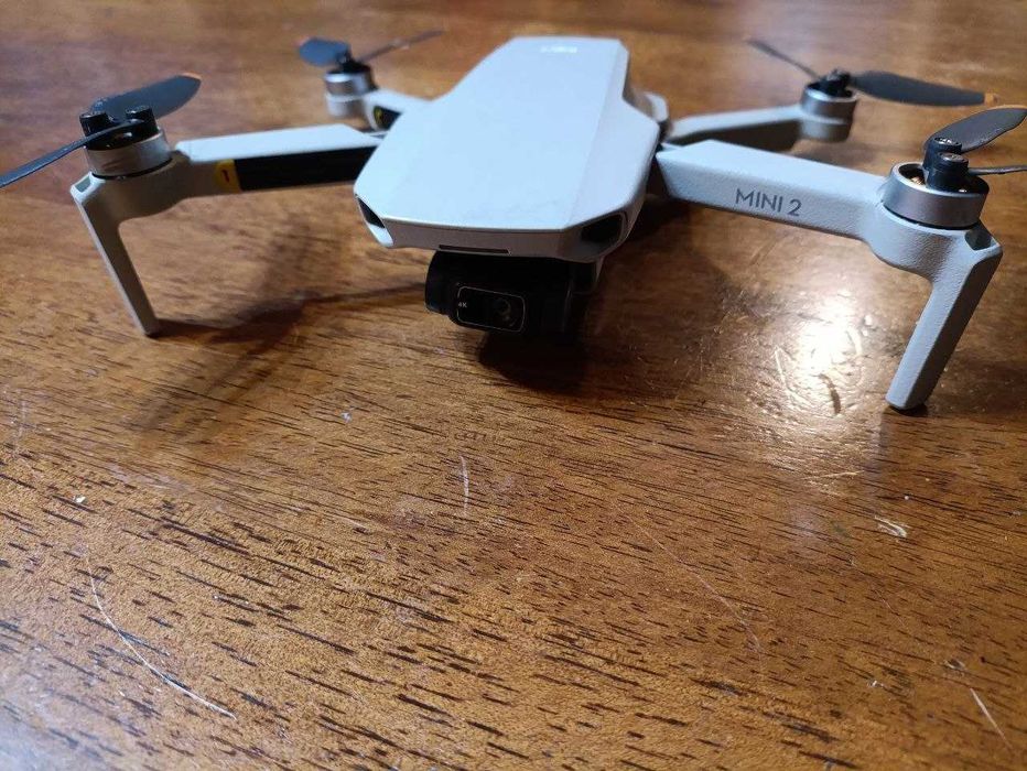 Продаю дрон DJI mini 2 в отличном состоянии