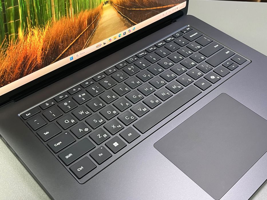 Microsoft Surface 7 - 640нит Сенсорный 64гб