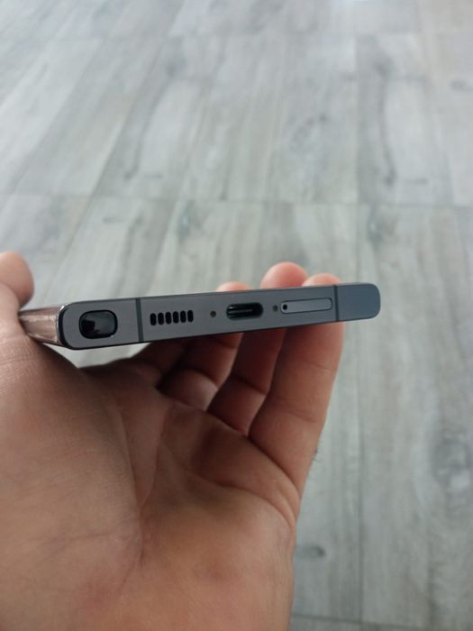 Vând Samsung s23 ultra