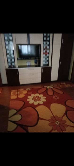 Închiriem apartament