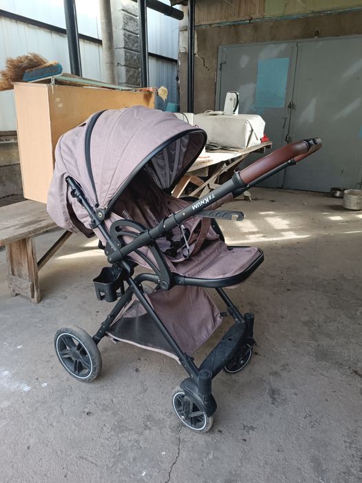 Продам коляску Teknum